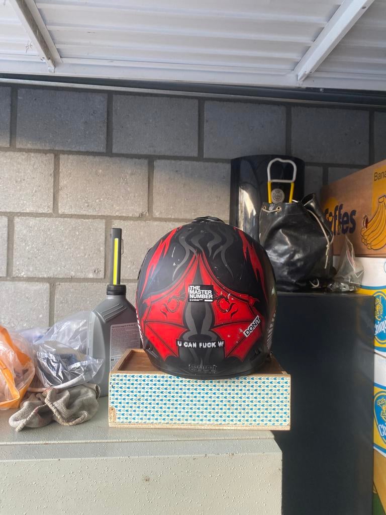 Crosshelm maat XL - Zwart/Rood met Monster Energy design, Motoren, Kleding | Motorhelmen, Overige merken, Offroadhelm, XL, Ophalen of Verzenden