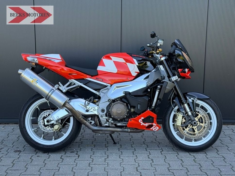NIEUWSTAAT APRILIA TUONO 1000 R 2006 (Tuono R) RR - LeoVince, 2 cilinders, Motorrijbewijs A, Bedrijf, Onbekend