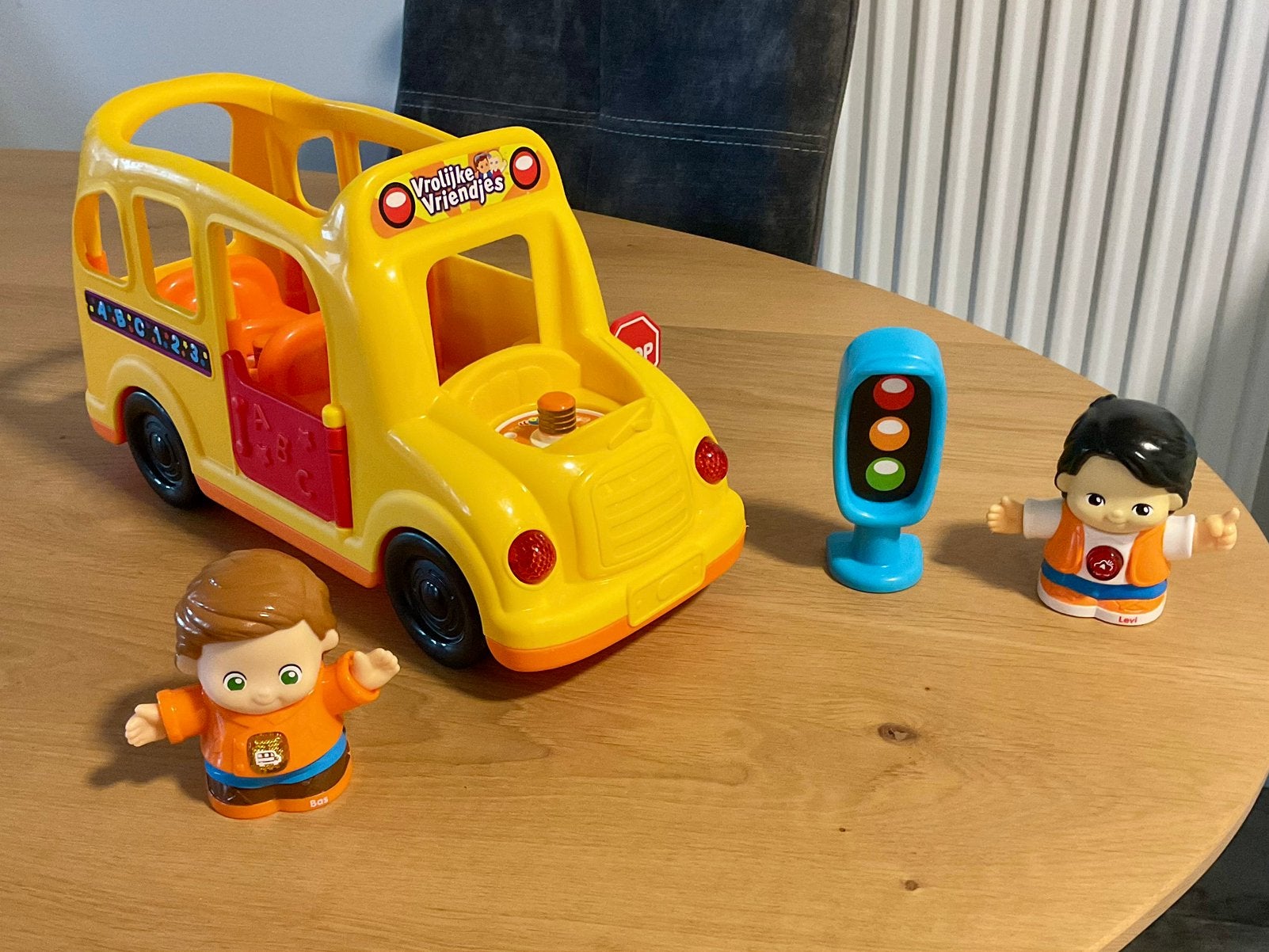 Vtech: Vrolijke Vriendjes : Avonturenbus met licht + geluid, Ophalen, Gebruikt