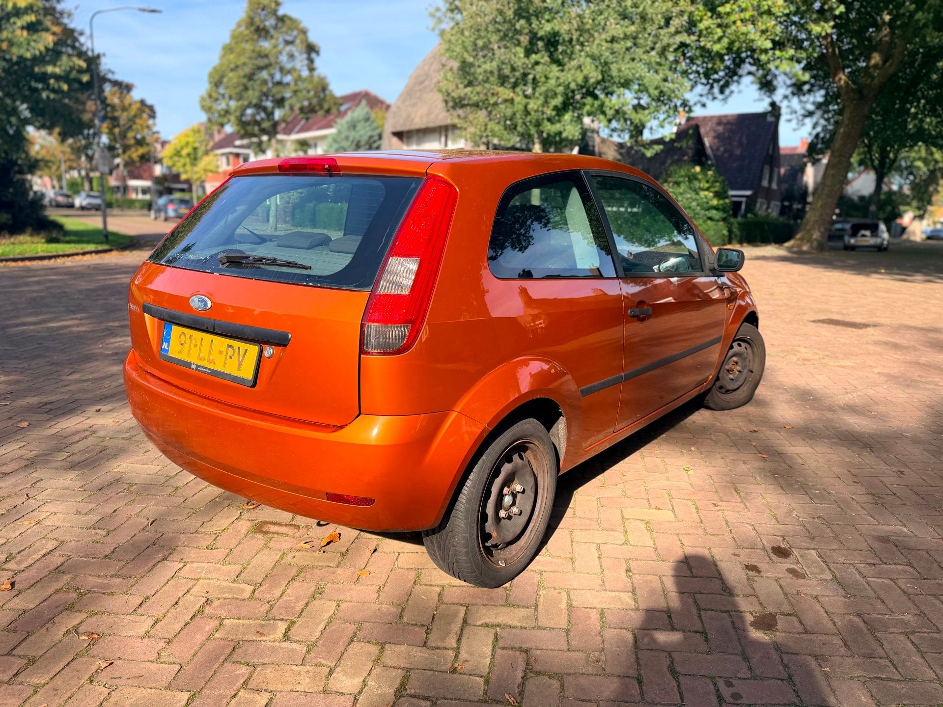 Foto 3 van Ford Fiesta 1.6-16V First Edition | Airco | Elektrische rame