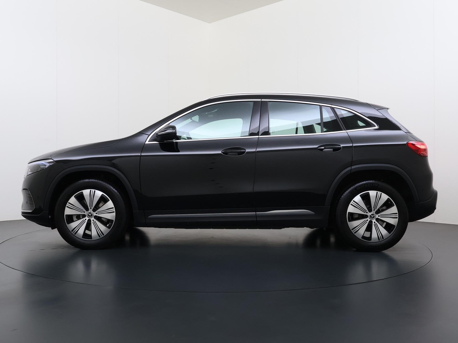 Mercedes-Benz EQA EQA 250+ | Camera | Stoelverwarming | Sfee, Auto's, Stof, Gebruikt, Zwart, Zwart