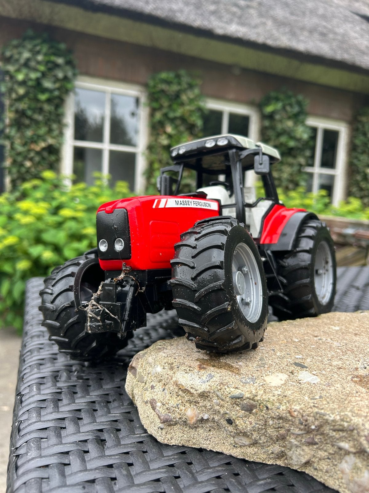 Massey Ferguson Speelgoed Tractor - Realistisch Model, Ophalen of Verzenden, Gebruikt