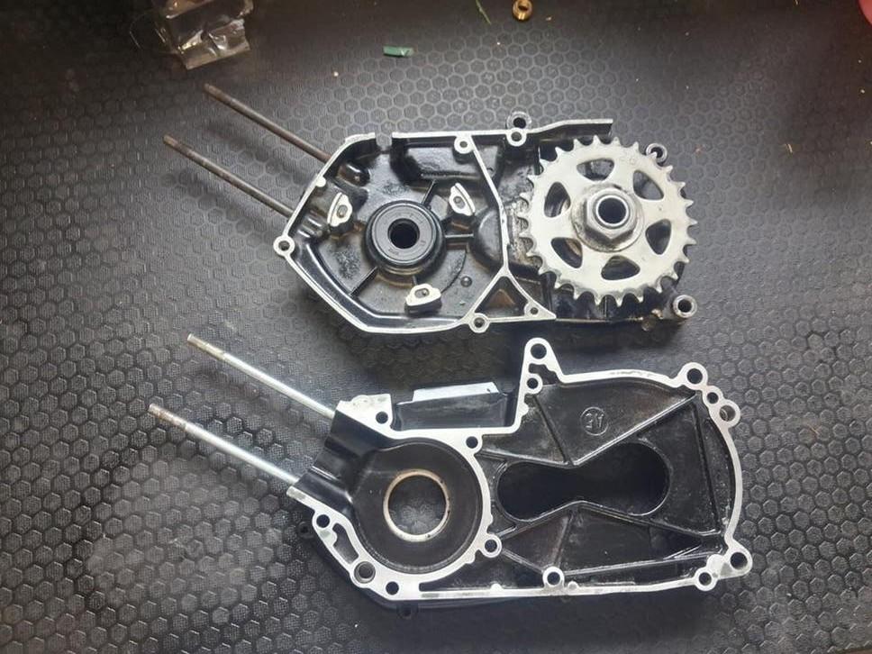 Tomos carters met aandrijftandwiel en voortandwiel, Fietsen en Brommers, Brommeronderdelen | Puch, Ophalen of Verzenden