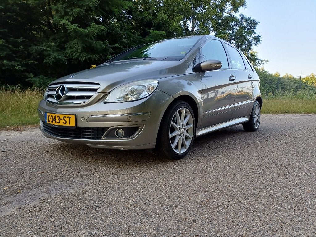 Mercedes-Benz B170 - Panoramadak - Zeer compleet, Voorwielaandrijving, 4 cilinders, 14 km/l, Overige kleuren