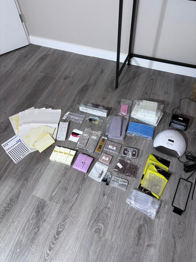Diverse nagelspullen nieuw., Ophalen of Verzenden, Nieuw, Overige kleuren, Handen en Nagels