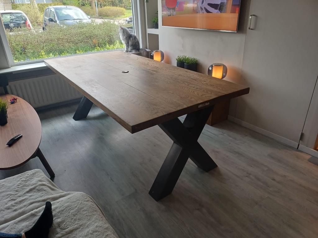 Eiken eettafel met zware XL kruispoot, Ophalen, Gebruikt, 100 tot 150 cm, Eikenhout
