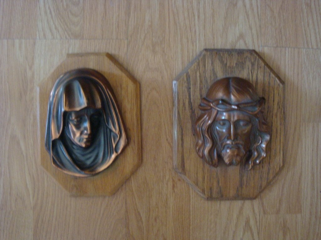 Antieke Maria en Jezus in relief op houten panelen, Antiek en Kunst, Ophalen of Verzenden