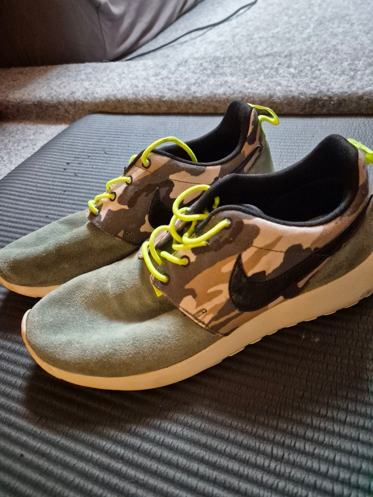 nike maat 40, Ophalen of Verzenden, Zo goed als nieuw, Geel, Sneakers of Gympen