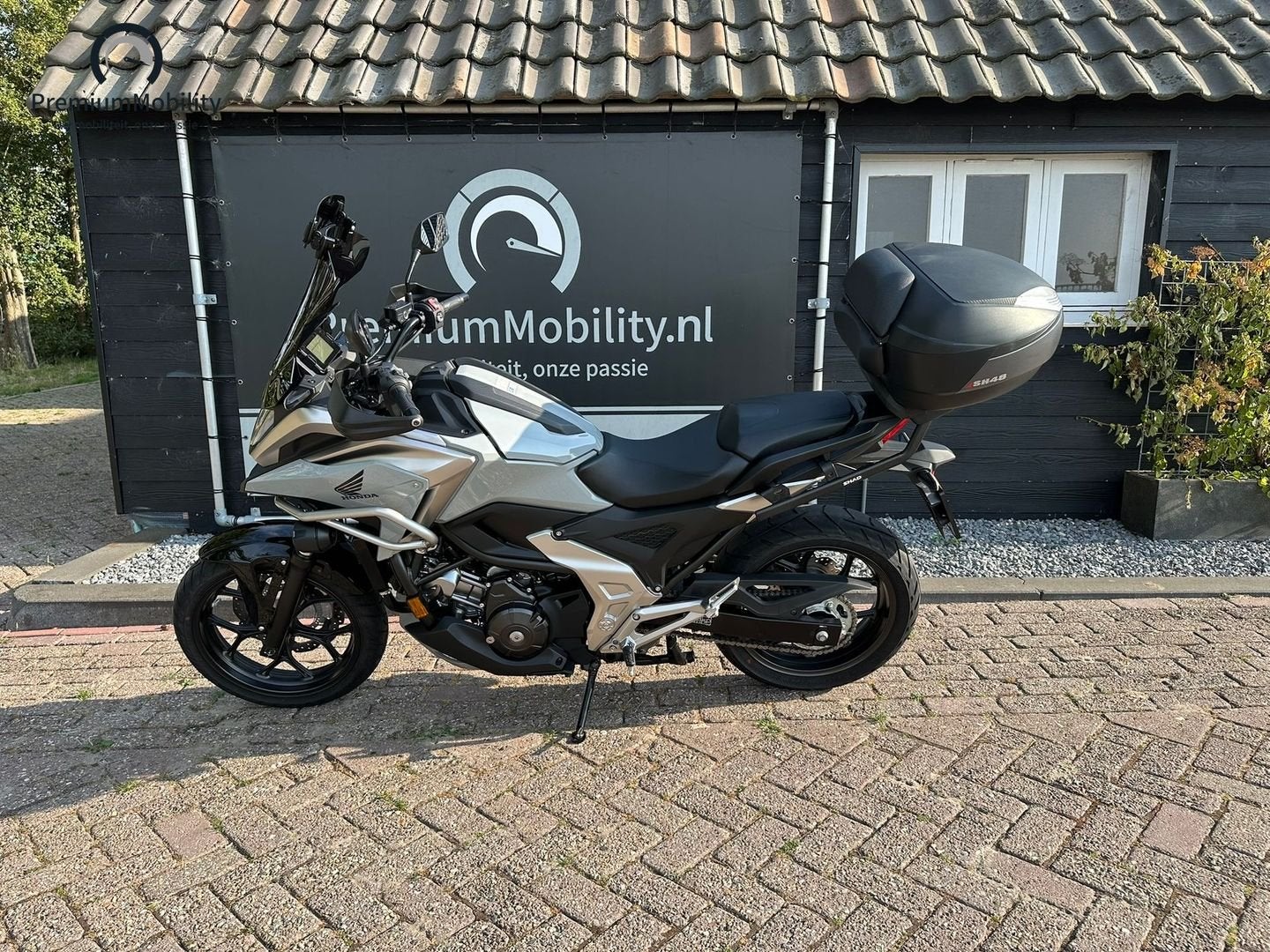 HONDA NC750X DCT ABS (BJ 2023 / 10368 KM), Motoren, 2 cilinders, Motorrijbewijs A, Bedrijf, Onbekend