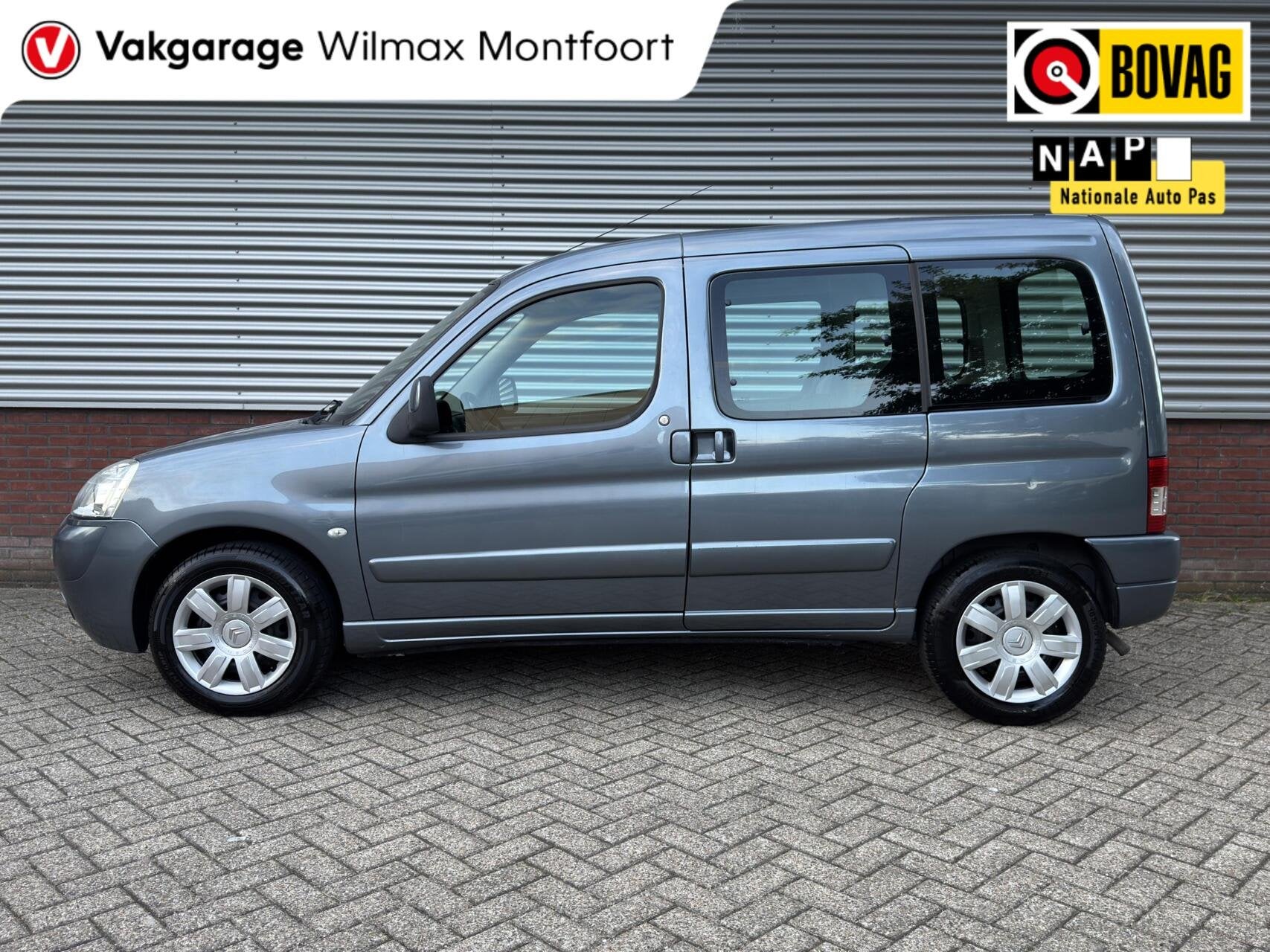 Citroen Berlingo combi 1.6i Multispace Attraction|AIrco|Elek, Auto's, Stof, Gebruikt, Origineel Nederlands, Handgeschakeld