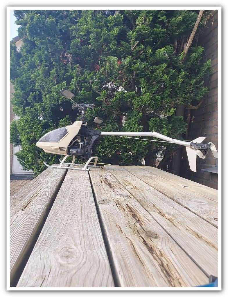 Hirobo Shuttle Z modelhelicopter, gecrasht, complete bundel, Ophalen, Gebruikt, Helikopter