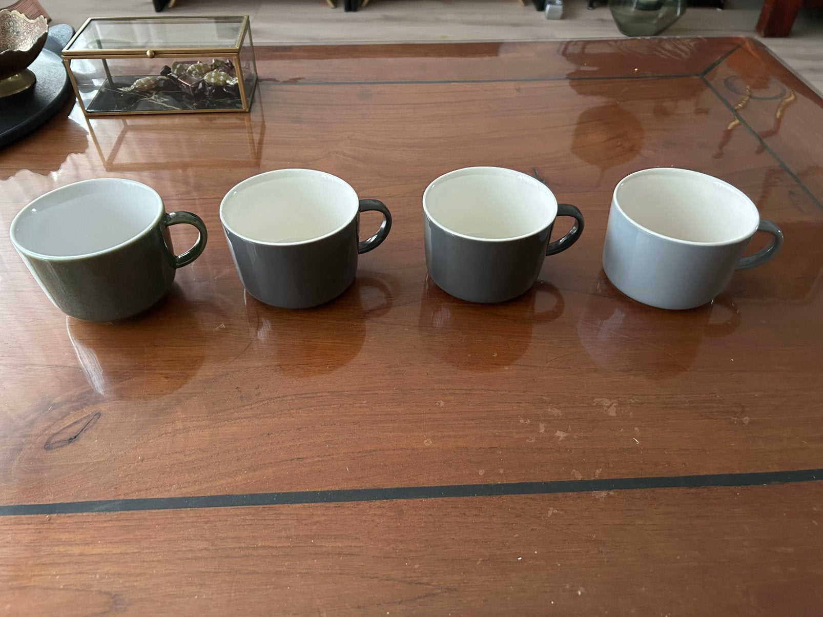 Cappuccino mokken Hema, Ophalen, Zo goed als nieuw, Overige stijlen, Kop(pen) en/of Schotel(s)