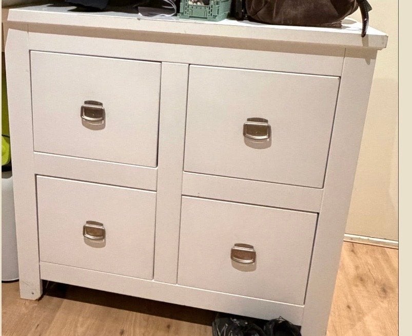 Witte Commode met 4 Lades, Gebruikt, 50 tot 70 cm, Ophalen of Verzenden, 75 tot 100 cm