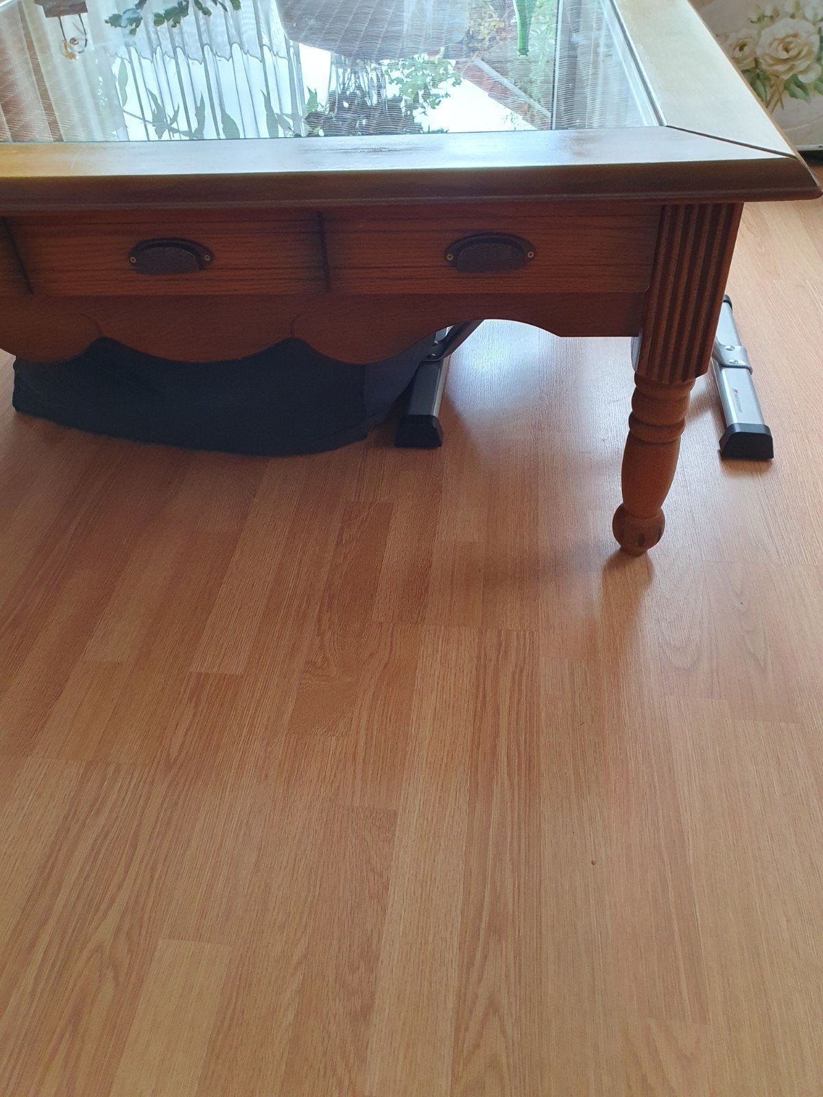 Houten salontafel 110x110 cm met glasplaat en lade, Ophalen of Verzenden