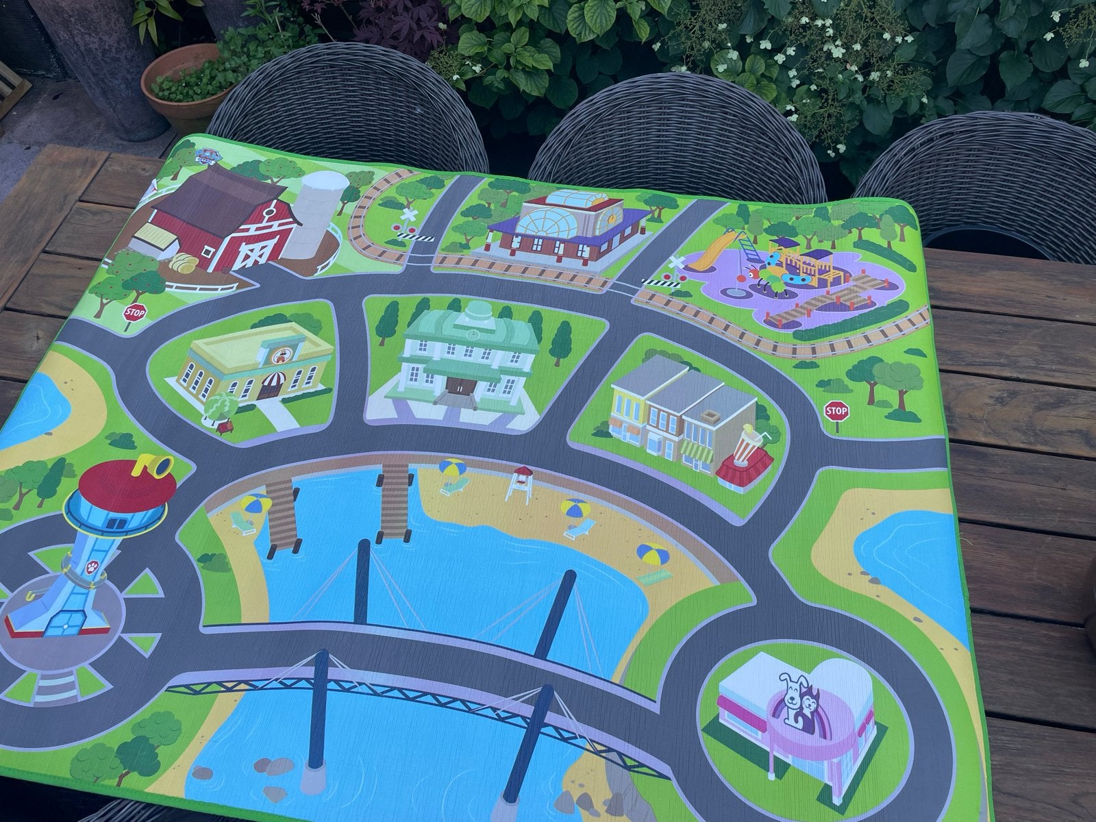 Paw Patrol speelkleed met stad en water, Ophalen, Gebruikt