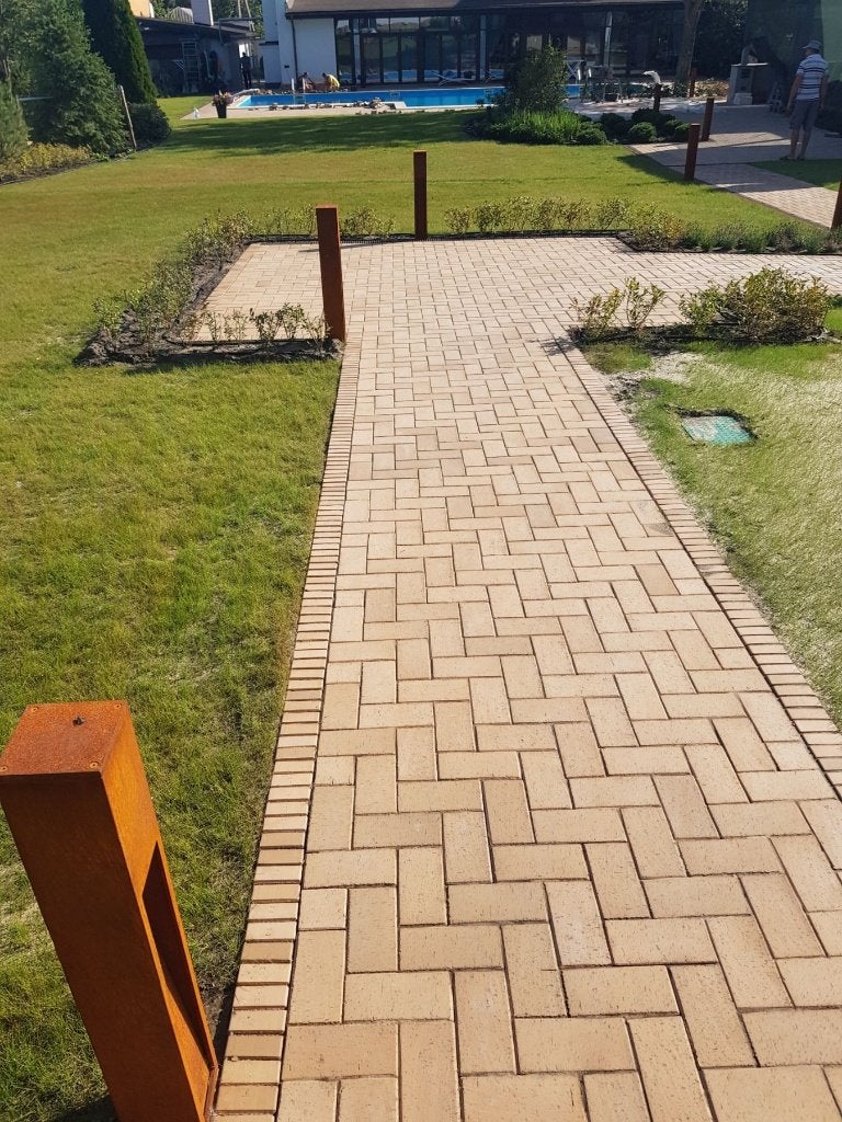 Het leggen van bestratingstegels, Garantie, Tuinontwerp