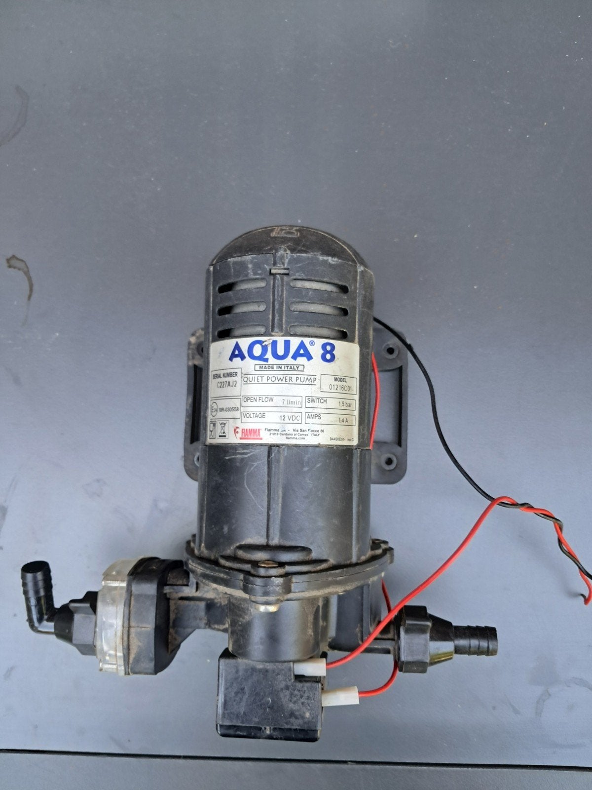 Fiamma Aqua 8 12V waterpomp - 1.5 bar, 7 L/min, Ophalen of Verzenden, Gebruikt