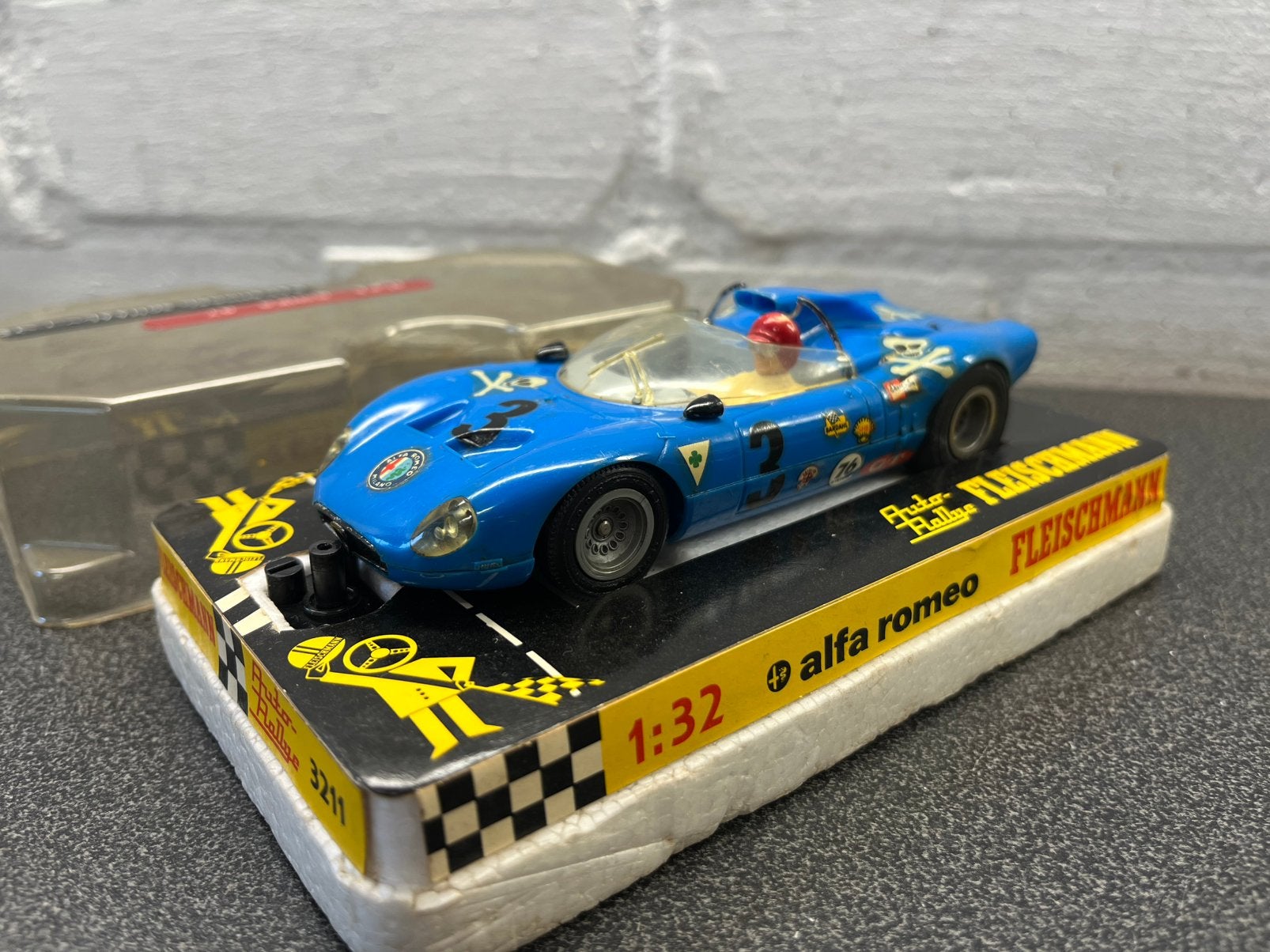 Fleischmann Alfa Romeo Slot Car in originele verpakking, Verzenden, Zo goed als nieuw, Elektrisch, Fleischmann