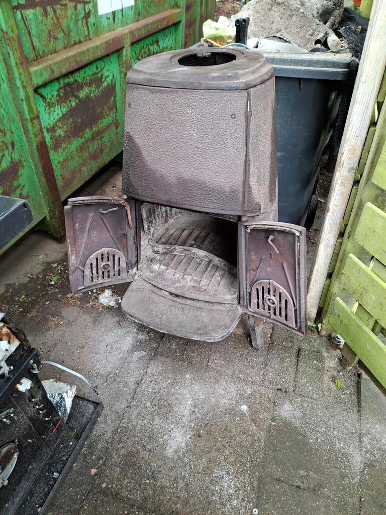 Gietijzer kachel buiten of in de veranda, Ophalen