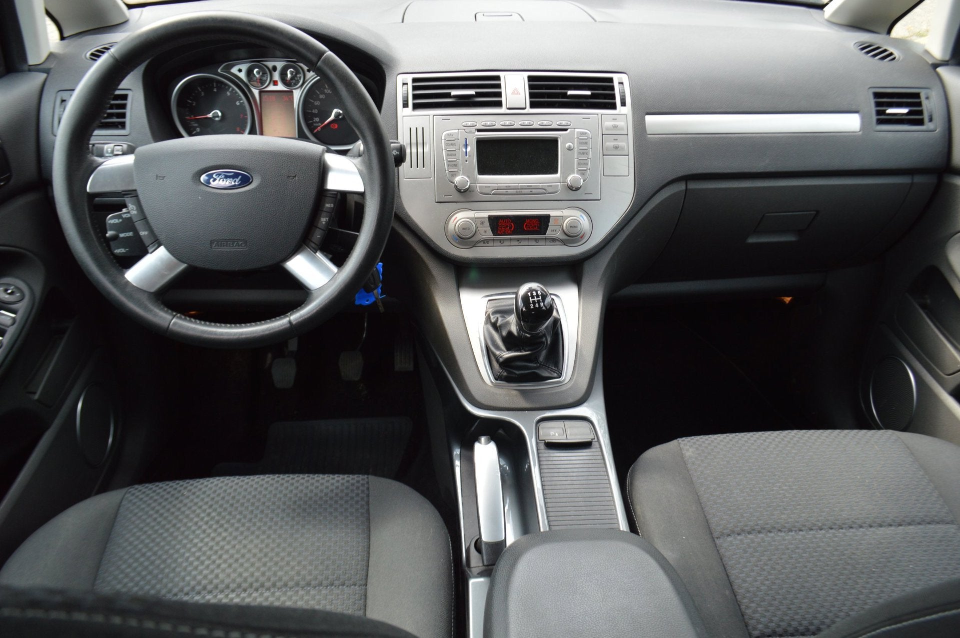 Ford C-Max 1.8-16V Limited, APK, TREKHAAK, GARANTIE, Voorwielaandrijving, Gebruikt, Zwart, 4 cilinders