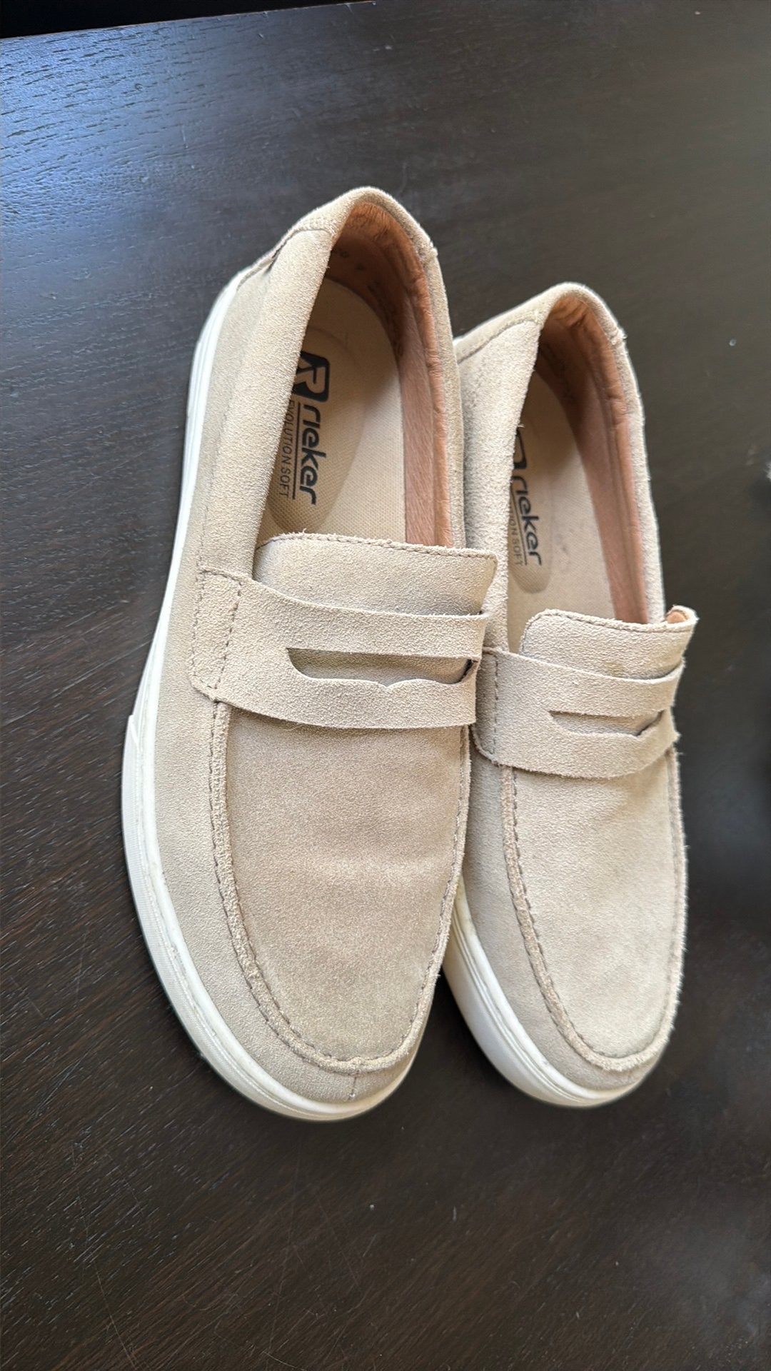 Nette beige instapper, Ophalen of Verzenden, Zo goed als nieuw, Beige, Instappers