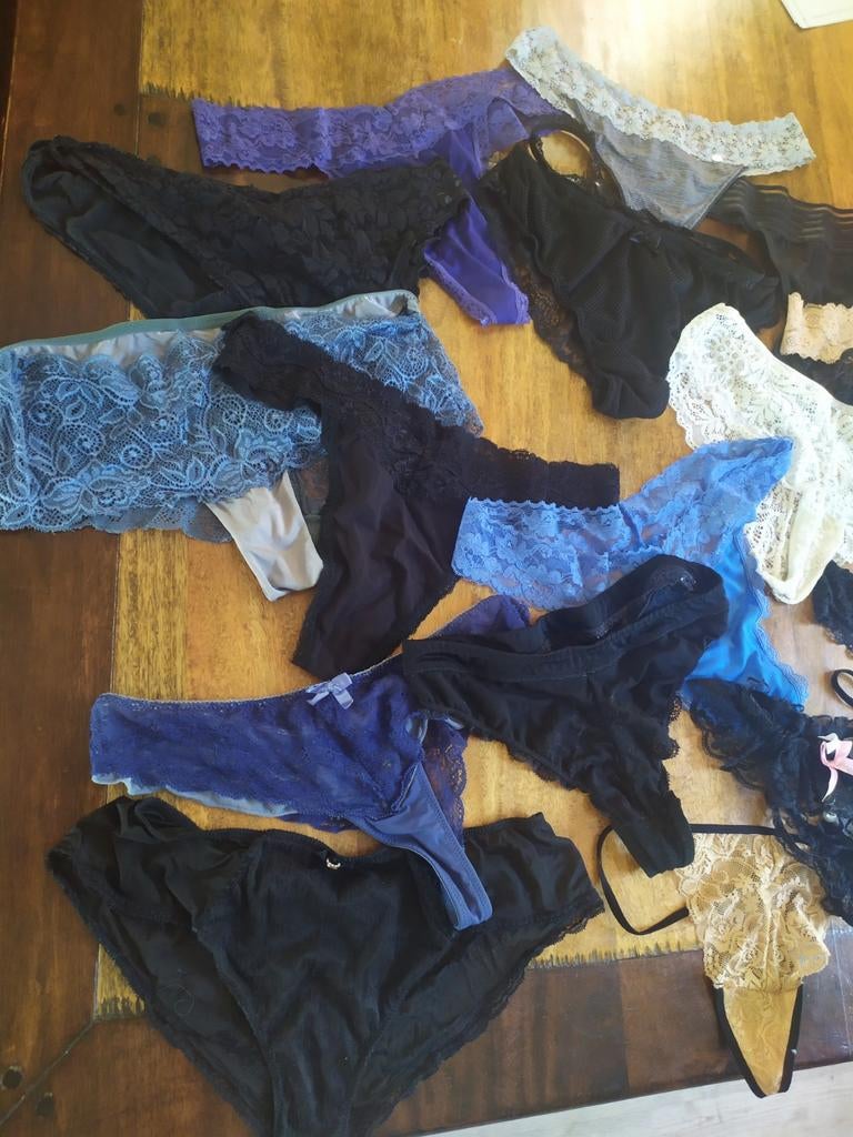 Slipjes , strings maat L, Kleding | Dames, Ondergoed en Lingerie, Ophalen of Verzenden, Overige kleuren, String