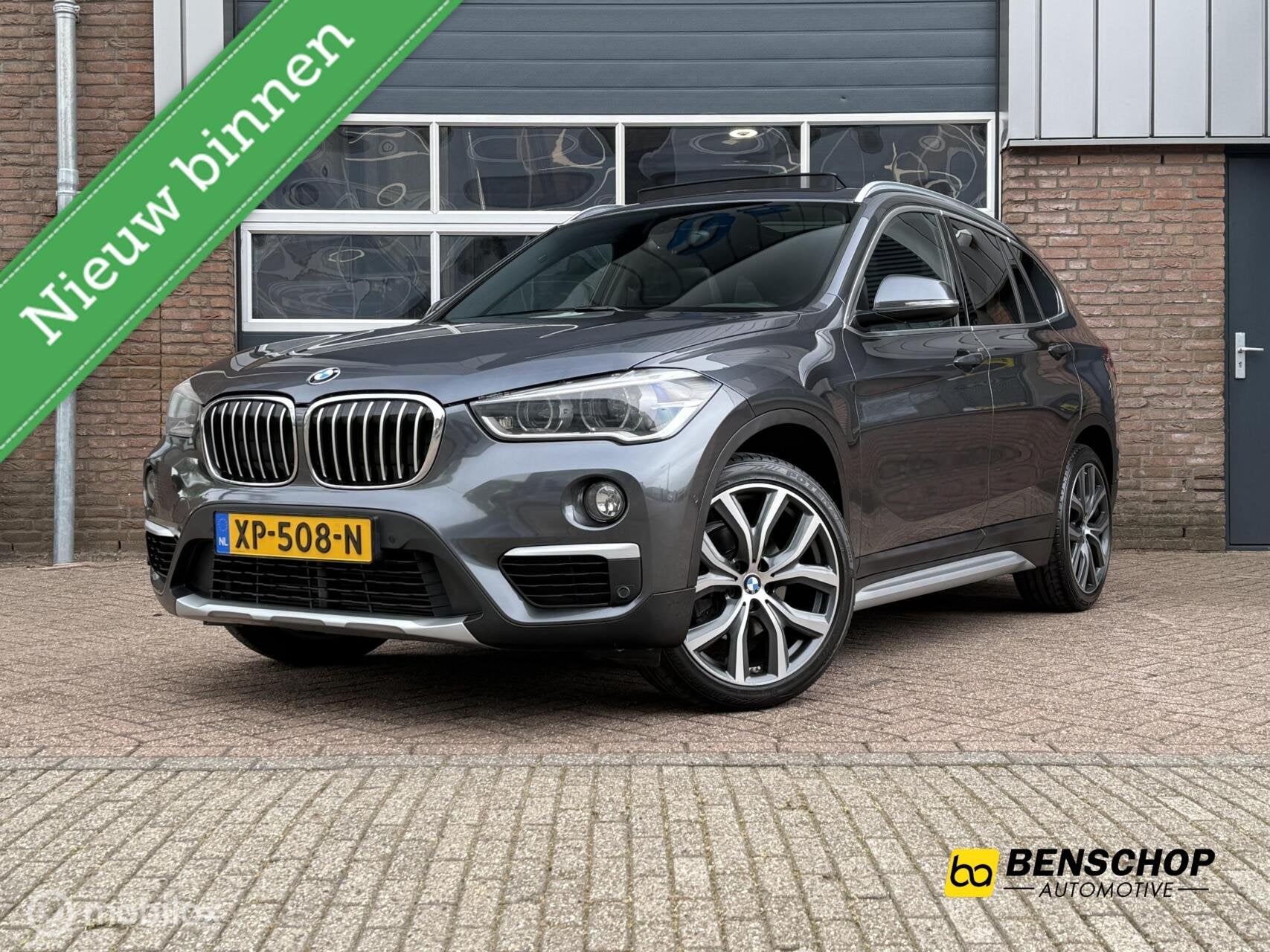 BMW X1 sDrive18i High Executive Panodak Navi Camera LED Leer, Auto's, BMW, 136 pk, Leder, 19 km/l, 3 cilinders