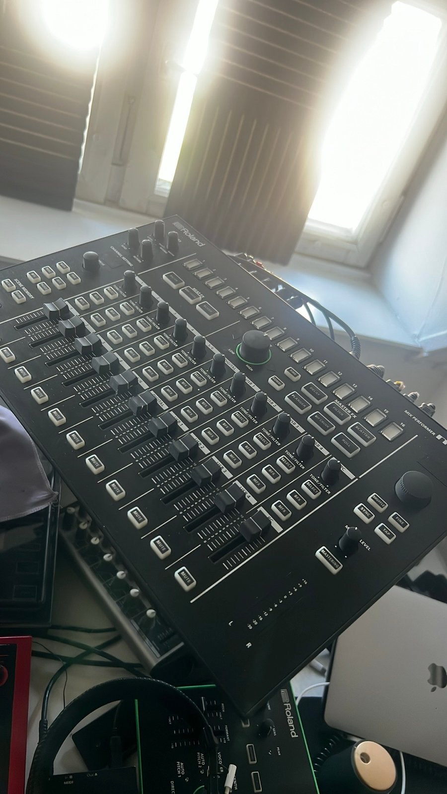 Roland MX-1 Mix Performer - DJ Mixer/Performance Tool, Ophalen of Verzenden, Gebruikt, 10 tot 20 kanalen
