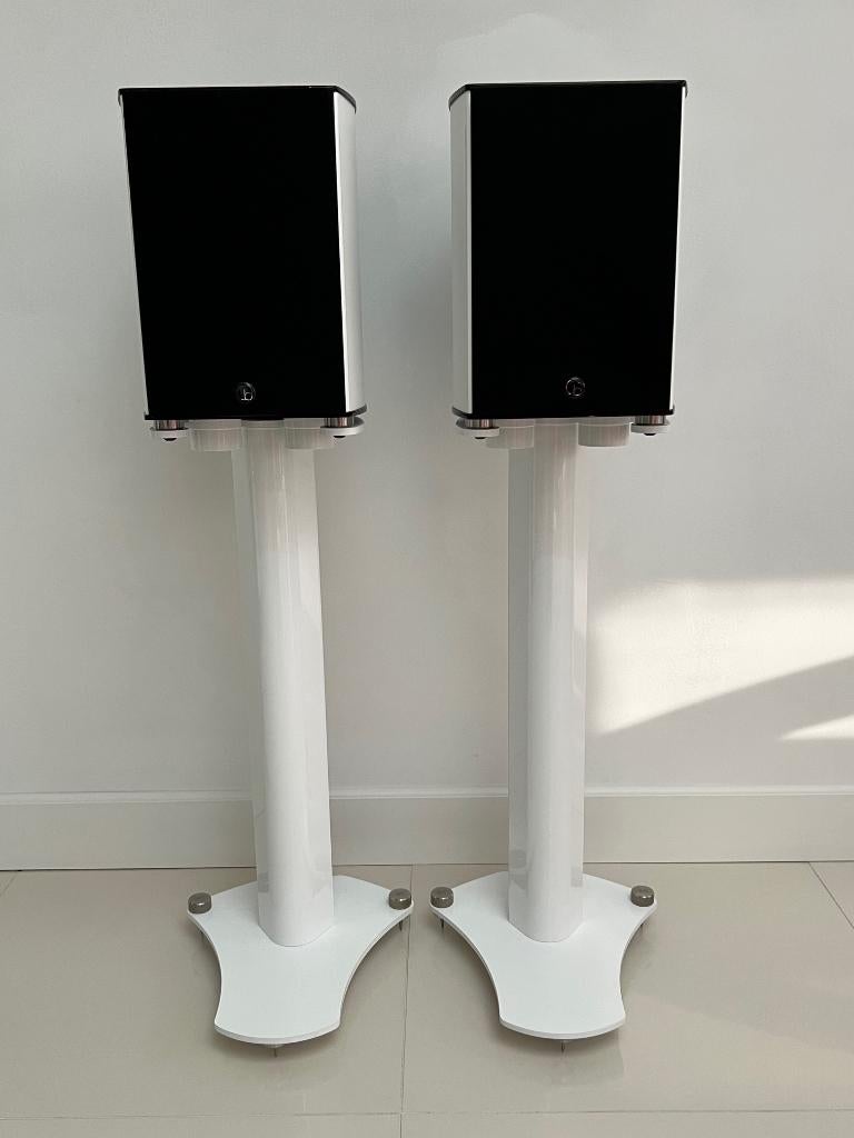 Wilson Benesch Vertex, Zo goed als nieuw, 120 watt of meer, Front, Rear of Stereo speakers, Ophalen