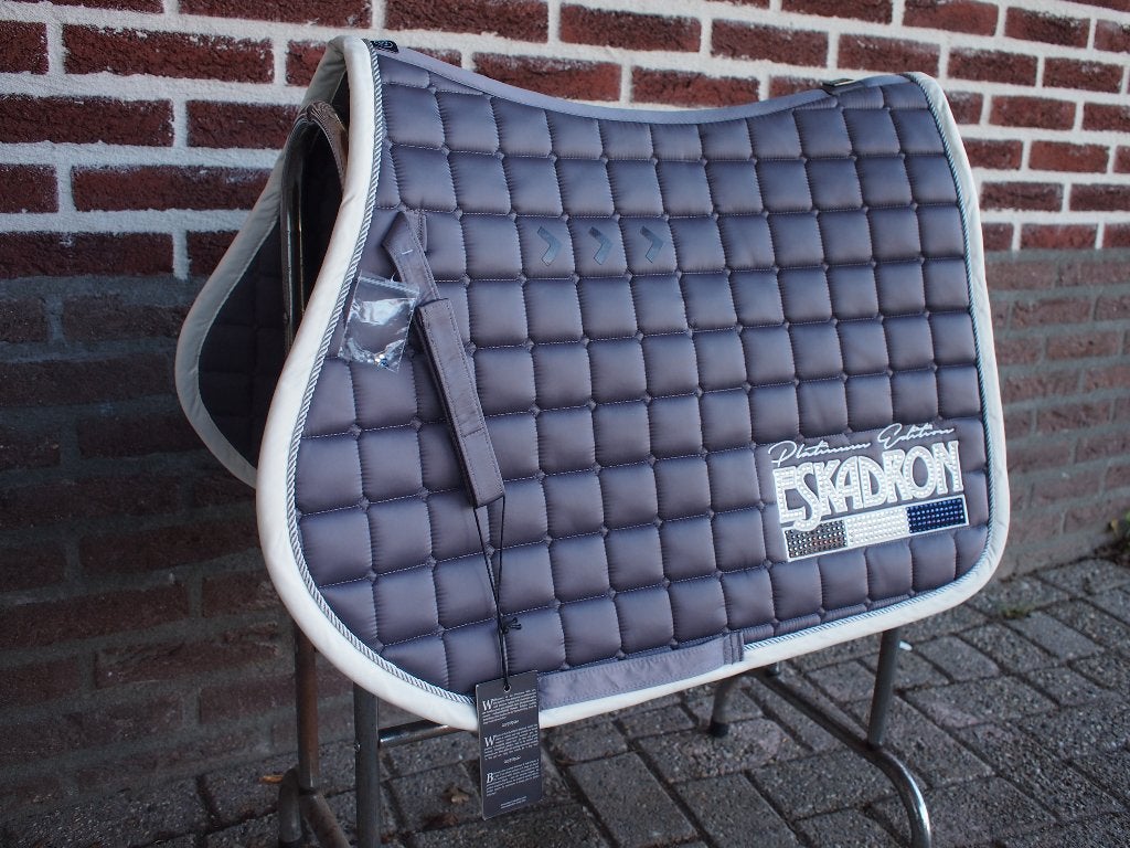 Eskadron Platinum Edition veelzijdigheidsdekje Full, Dieren en Toebehoren, Full (L), Nieuw, Ophalen of Verzenden, Paars