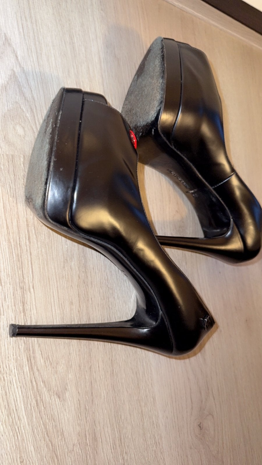 Philipp Plein peep-toe pumps met lippen detail, Ophalen, Gedragen, Zwart, Pumps
