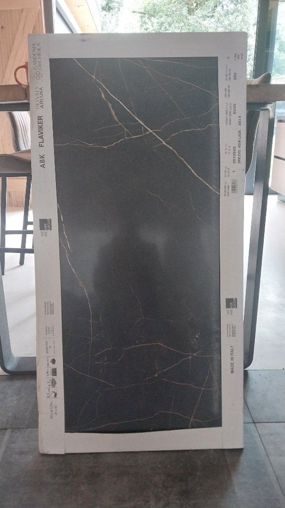 Grijze tegel met koper/goudkleurig ader, Ophalen, 60 cm of meer, Nieuw, Minder dan 5 m²