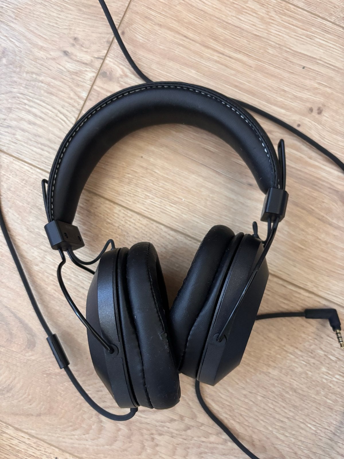 Zwarte Over-ear Koptelefoon - Bedraad, Audio, Tv en Foto, Koptelefoons, Over-ear, Zwart, Ophalen, Overige merken