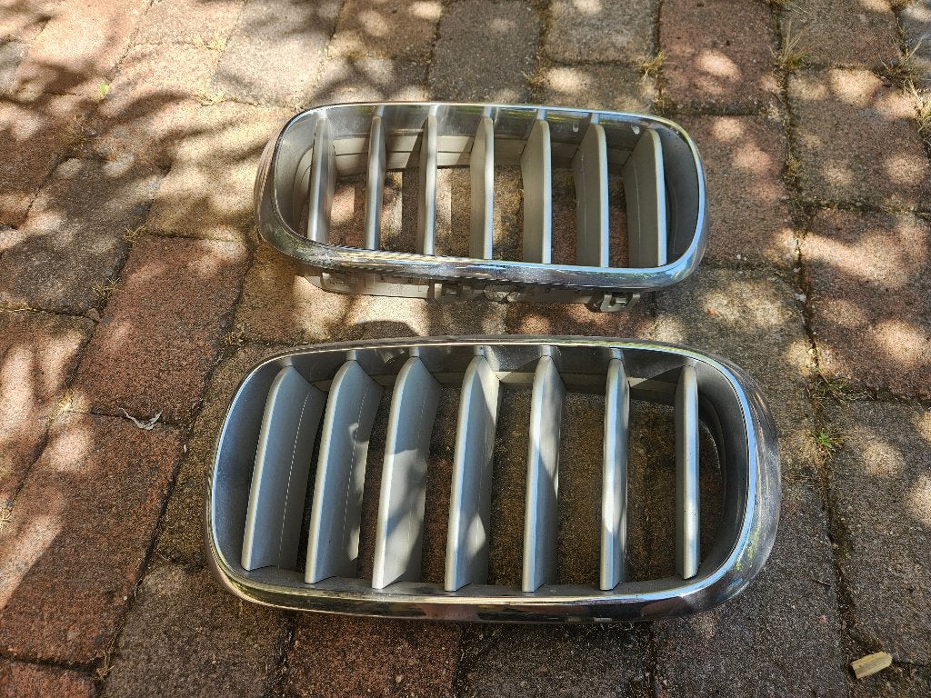 grille set L+R origineel BMW X5 E70 X6 E71, Gebruikt, Voor, Ophalen of Verzenden, Bumper