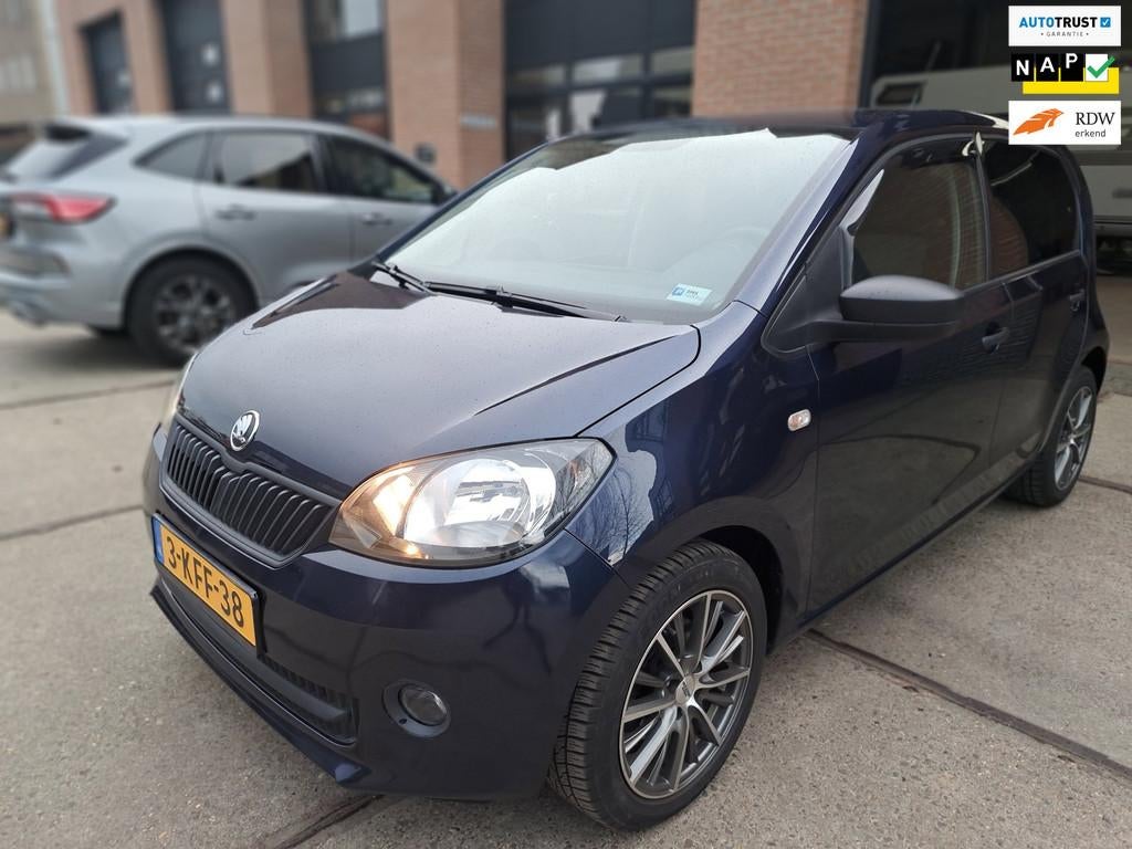 Skoda Citigo 1.0 5 DEURS NIEUWSTAAT AIRCO VAG ONDERHOUDEN, Auto's, Skoda, Voorwielaandrijving, Euro 5, Stof, Gebruikt