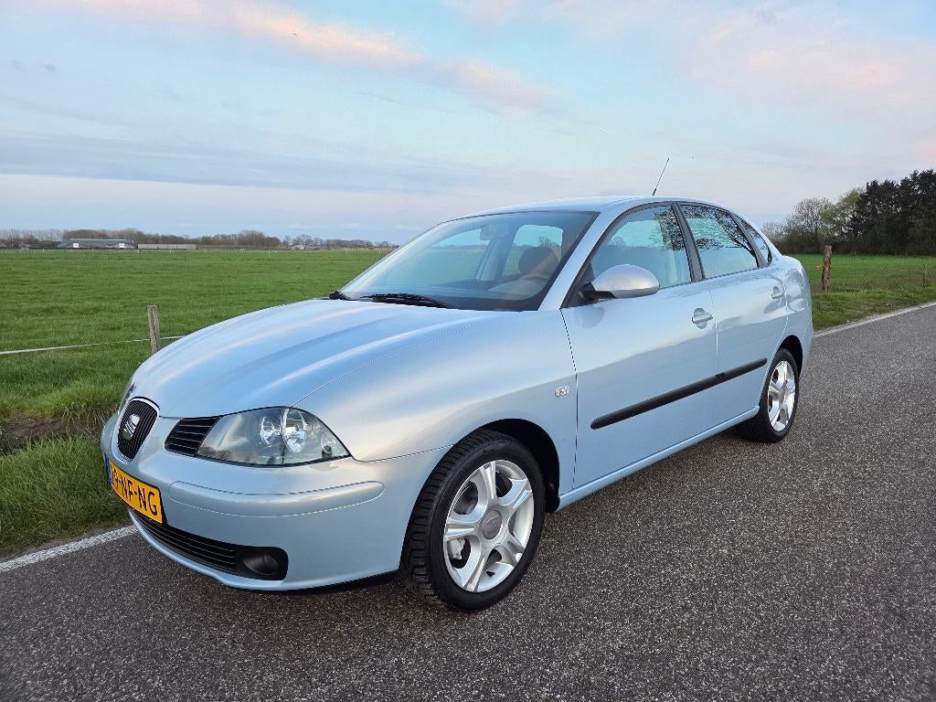 Seat Cordoba 1.4-16V 100PK Sport/Climate/Cruise/Trekhaak/NAP, Auto's, Voorwielaandrijving, 15 km/l, 4 cilinders, 100 pk