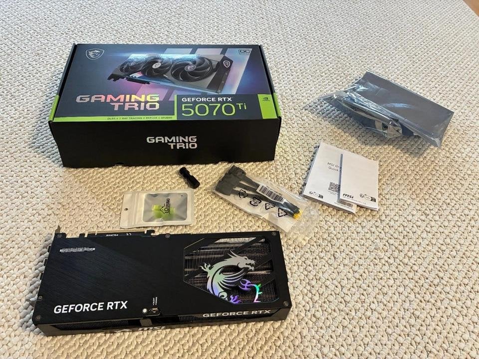 MSI GeForce RTX 5070 Ti 16G GAMING TRIO OC 16GB GDDR7 Bereke, Computers en Software, Overige soorten, Ophalen of Verzenden, Zo goed als nieuw