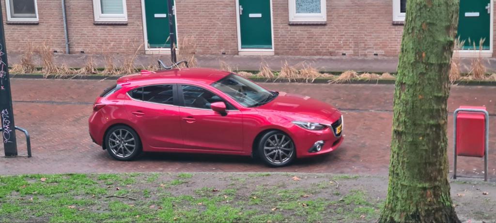 Mazda 3 2.0 Skyactiv-g 165 2014 Rood 40000km, Voorwielaandrijving, 1998 cc, 1195 kg, 164 pk