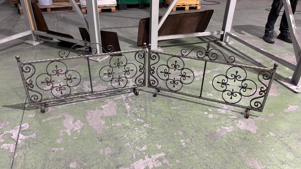 Twee handgemaakte sierhekjes, Ophalen, Metaal, Gebruikt, Brocante