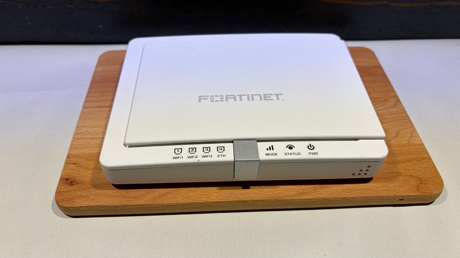 Fortinet FortiAP 221E Wireless Access Point, Computers en Software, Ophalen of Verzenden, Zo goed als nieuw