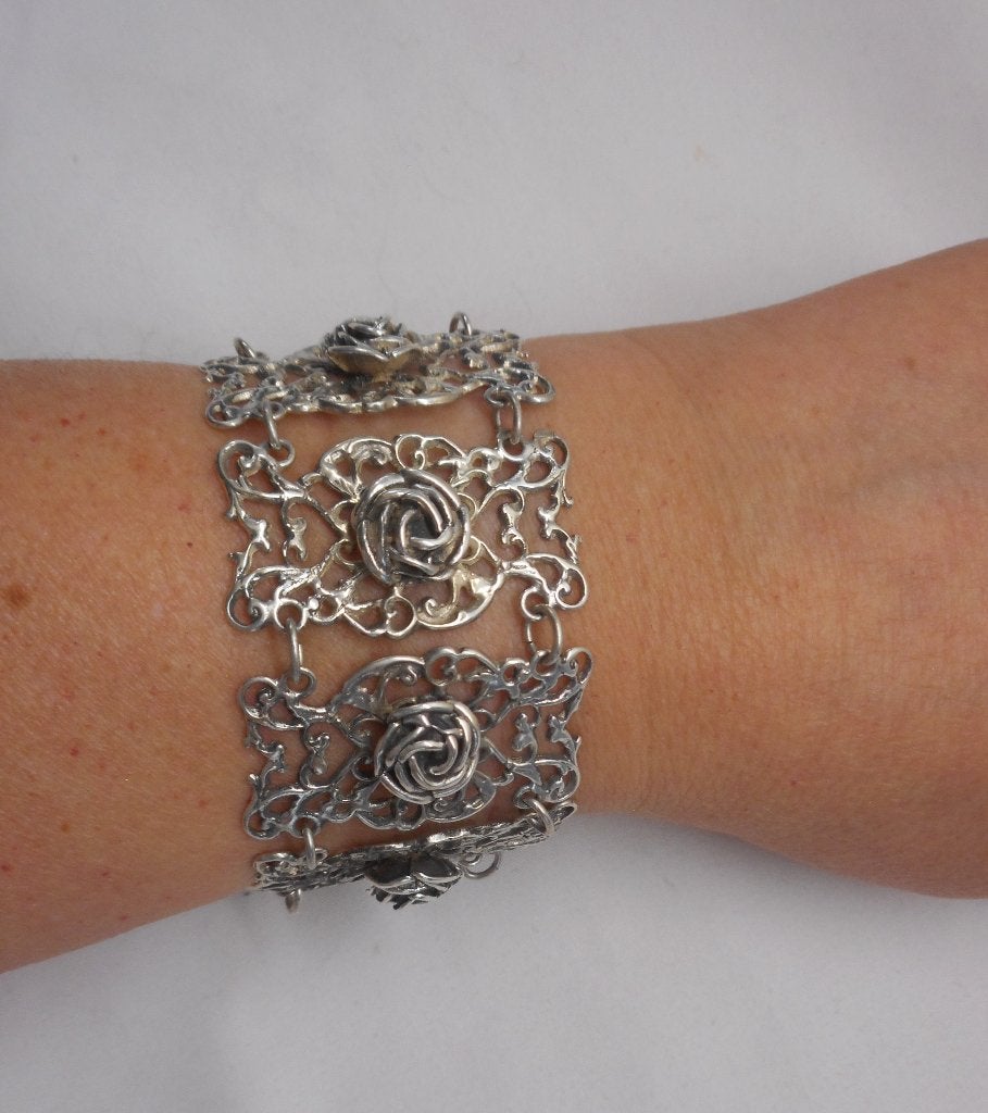 Zilveren royale armband met grote schakel en roos nr.203