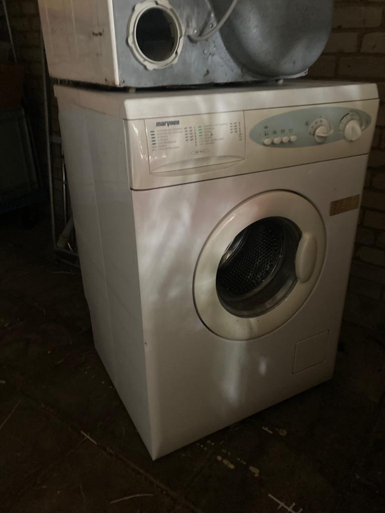 Marynen wasmachine, Ophalen of Verzenden, Zo goed als nieuw, 1200 tot 1600 toeren, 85 tot 90 cm