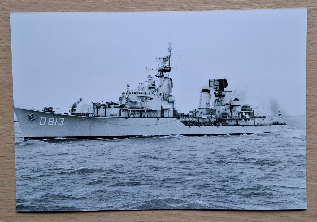 Foto marine: onderzeebootjager D813 Hr Ms Groningen op zee, Verzenden, Marine, Nederland, Foto of Poster