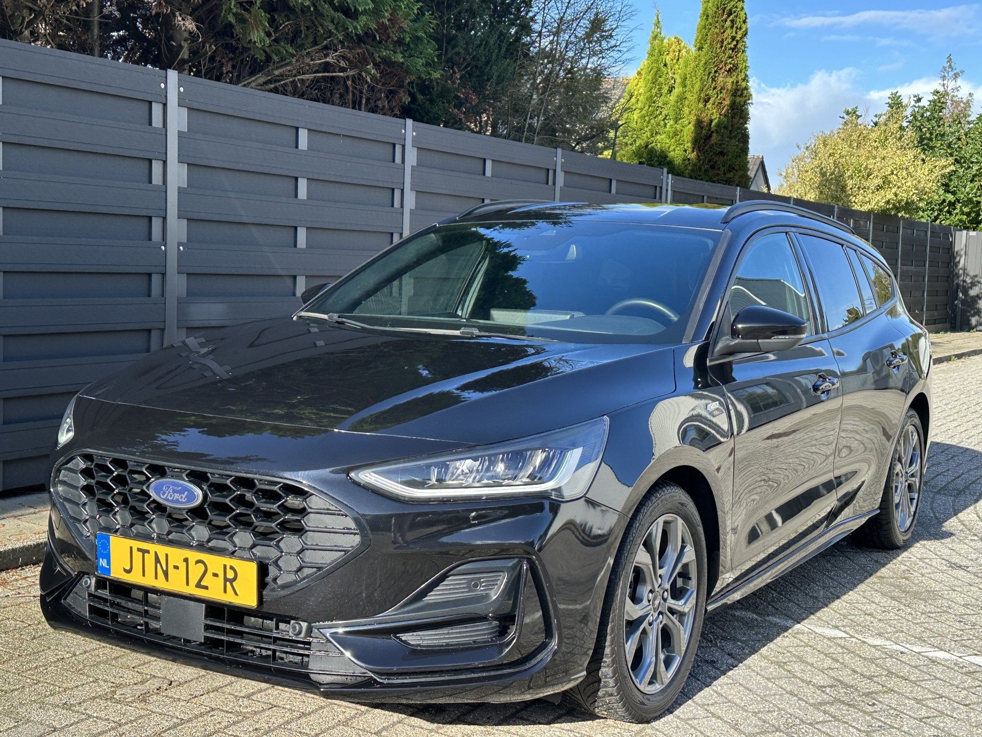 Ford FOCUS Wagon 125PK EcoBoost Hybrid ST Line | NW Model |, Auto's, 12 maanden, Gebruikt, Zwart, Handgeschakeld