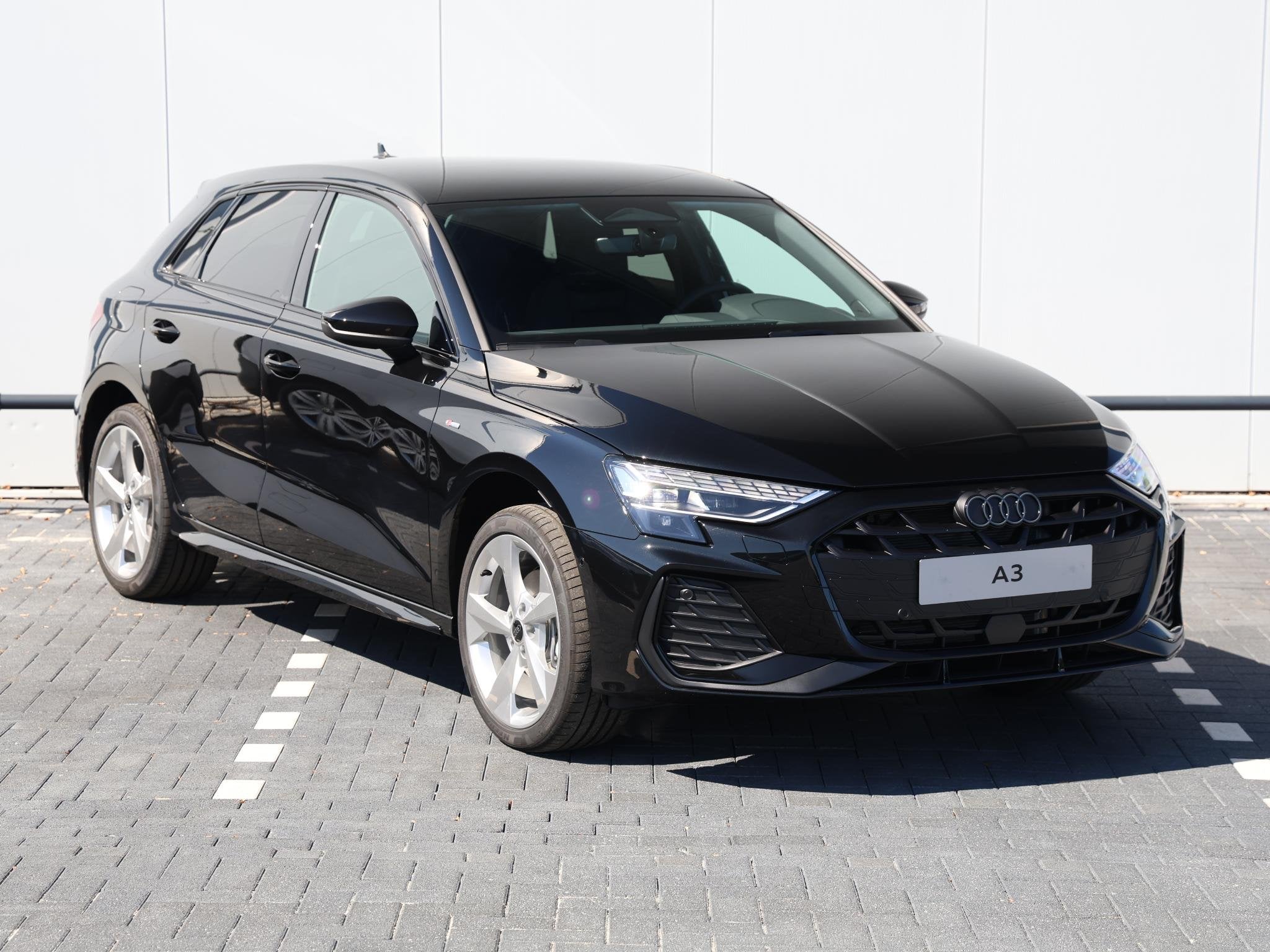 Audi A3 Sportback S edition 40 TFSI e 150 kW / 204 PK | Came, Auto's, 1498 cc, 4 cilinders, 150 pk, Leder en Stof