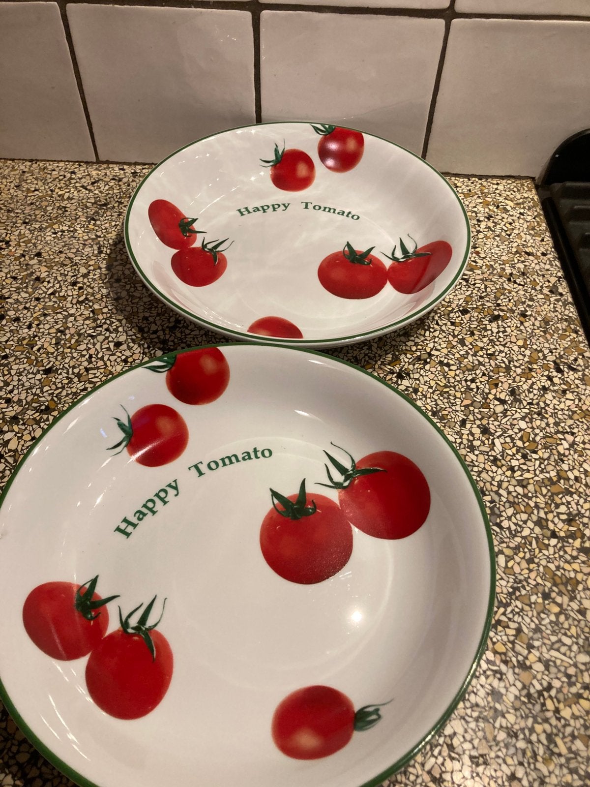 Set van 2 borden tomaat, Ophalen of Verzenden, Zo goed als nieuw, Overige stijlen, Bord(en)