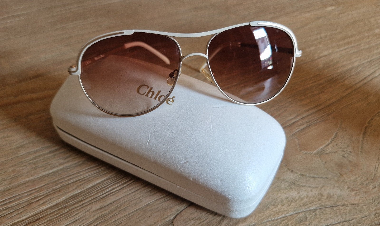 CHLOÉ zonnebril, Ophalen of Verzenden, Zo goed als nieuw, Zonnebril, Overige merken