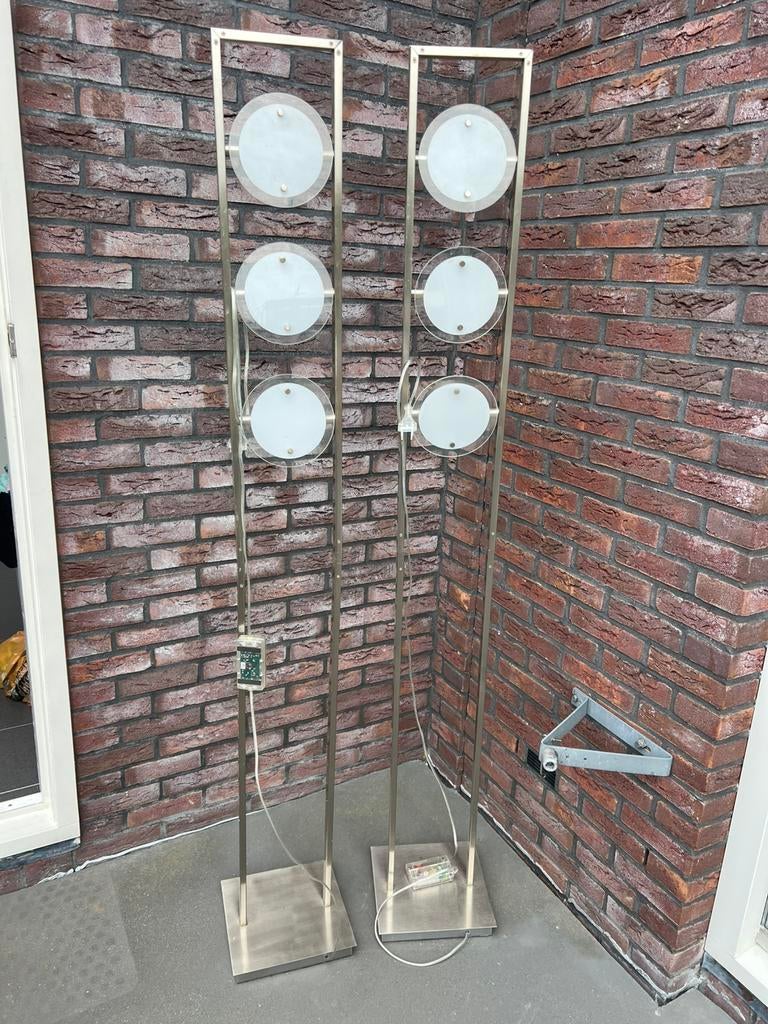 2x Aiden  vloerlamp , dimbaar, Huis en Inrichting, Lampen | Vloerlampen, Ophalen of Verzenden, Zo goed als nieuw, 150 tot 200 cm