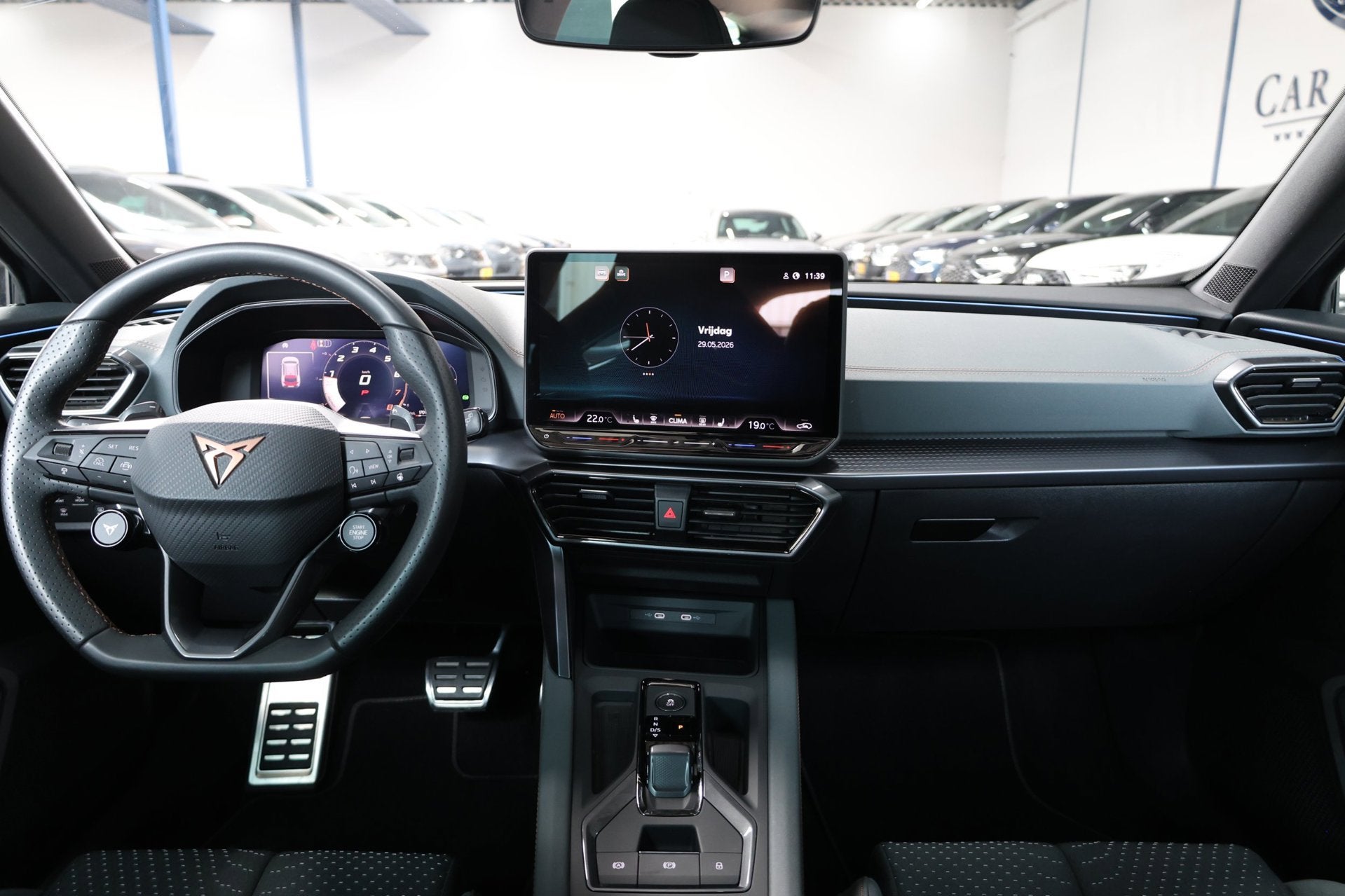 CUPRA Formentor 2.0 TSI VZ 4DRIVE 333+PK LED/VIRTUAL/SFEER/S, Gebruikt, 4 cilinders, Bedrijf, Vierwielaandrijving