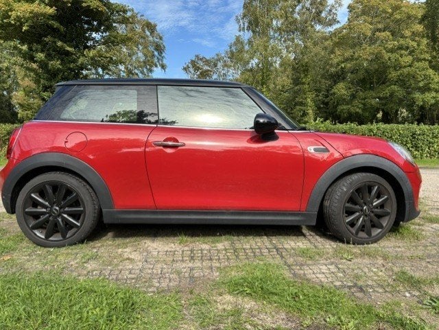 Mini 1.5 Cooper 2017  Navi, Airco, Keyless, Dealer onderhoud, Auto's, Voorwielaandrijving, 4 stoelen, 49 €/maand, Origineel Nederlands